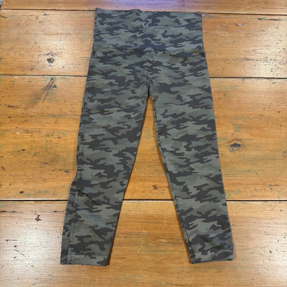 Spanx Look at Me Now Seamless Leggings Green Camo High Waist XL - Picture 2 of 6